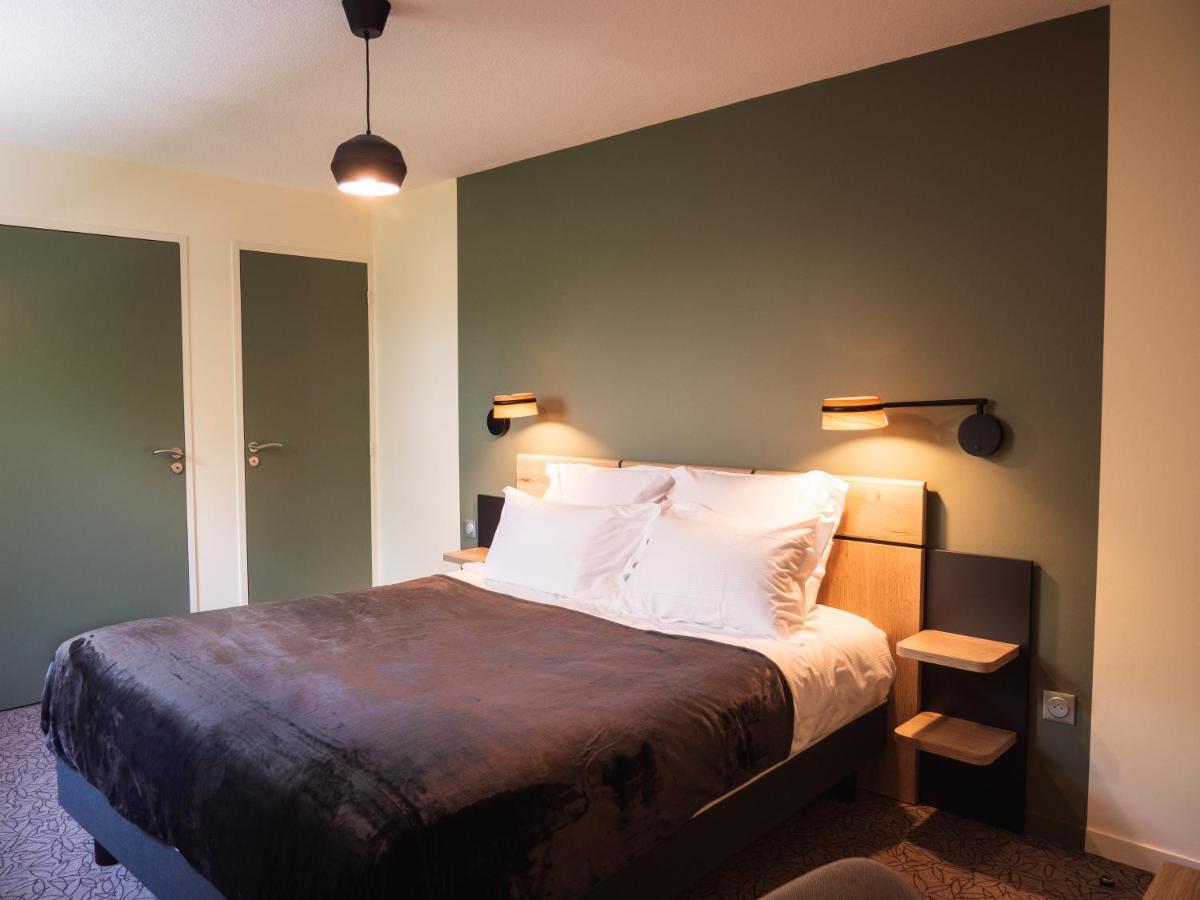 Logis Hotels Le Saint Pierre Moncoutant Esterno foto