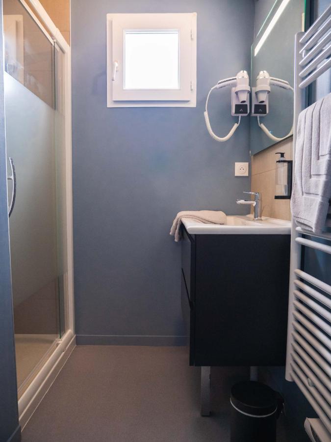 Logis Hotels Le Saint Pierre Moncoutant Esterno foto